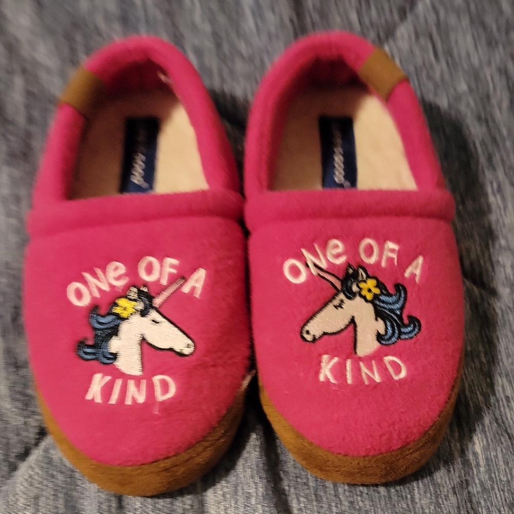 Life Is Good Fuchsia Cozy Slippers